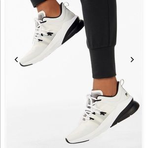 Fabletics hermosa performance sneaker - Gem